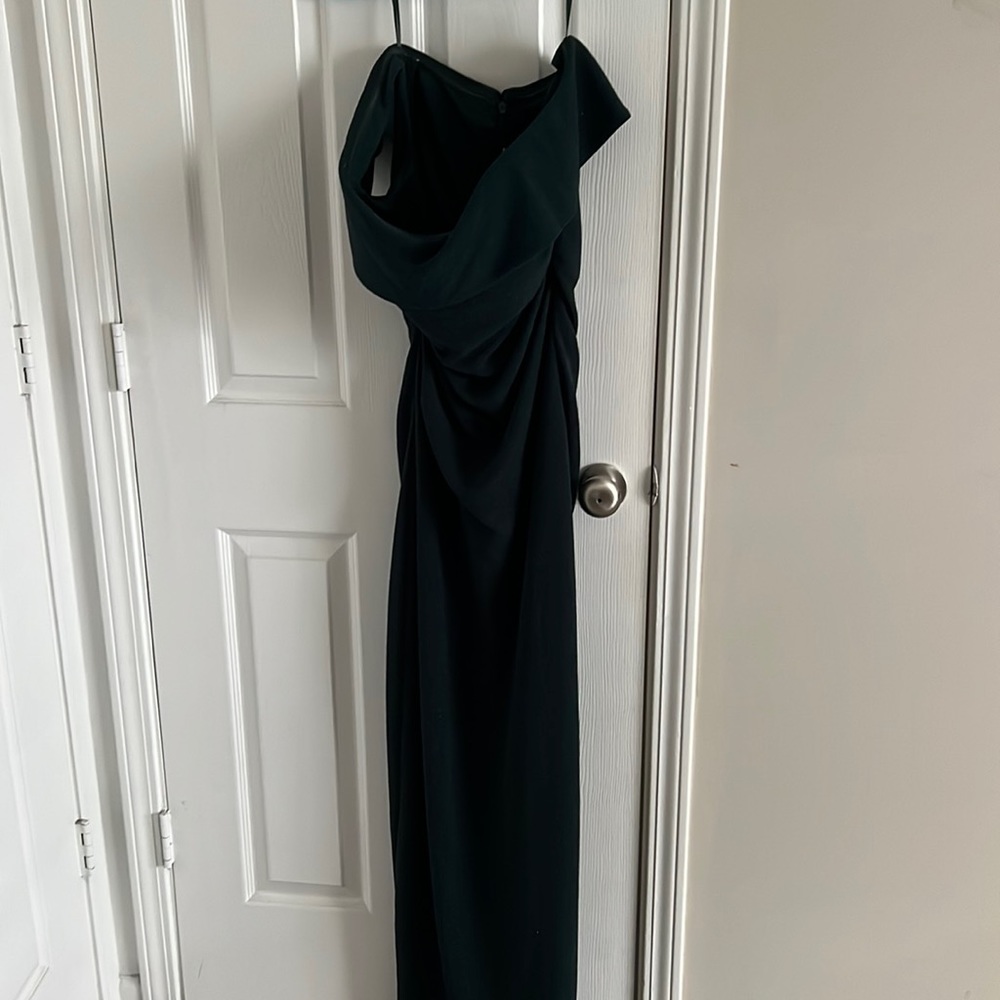 Green gown perfect for a formal event!